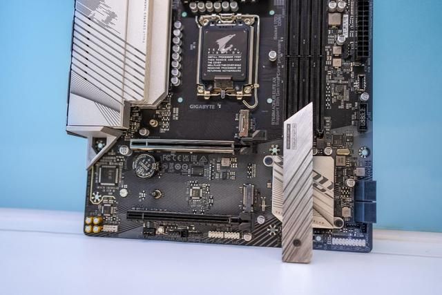 13代游戏平台的性价比之选:技嘉B760M小雕WiFi