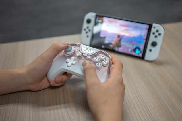 189元零门槛体验手柄游戏!北通斯巴达3游戏手柄评测