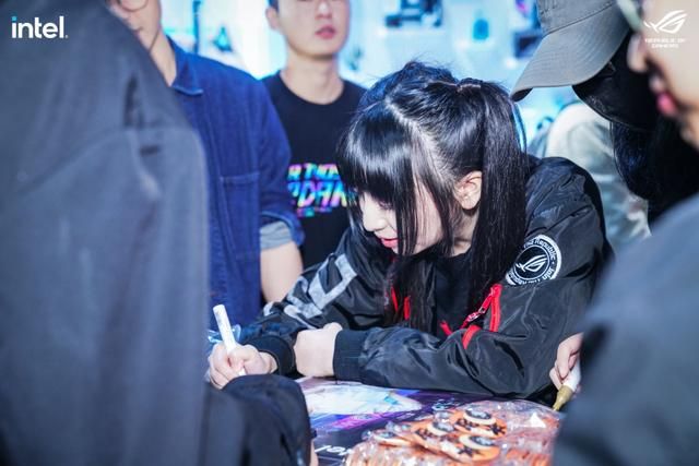 2023 ROG DAY热度不凡 华硕Z790主板新品掀起电竞风暴