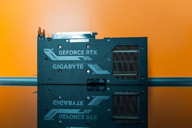 2K分辨率游戏王!技嘉GEFORCE RTX4070风魔OC显卡评测