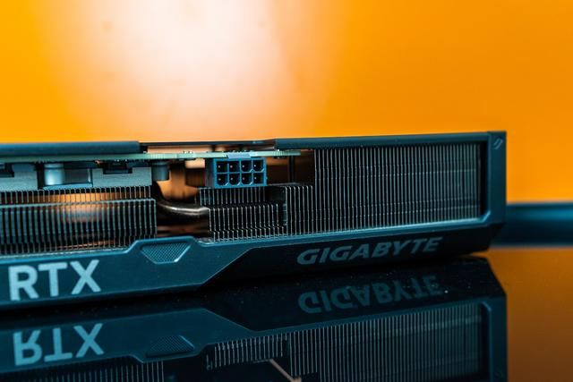 2K分辨率游戏王!技嘉GEFORCE RTX4070风魔OC显卡评测