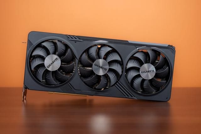 4K游戏性价比之选:技嘉RX 7900 GRE魔鹰16G评测