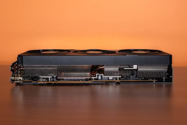 4K游戏性价比之选:技嘉RX 7900 GRE魔鹰16G评测