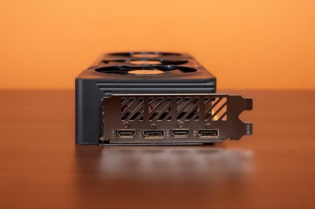 4K游戏性价比之选:技嘉RX 7900 GRE魔鹰16G评测