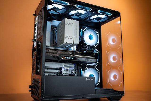 4K游戏性价比之选:技嘉RX 7900 GRE魔鹰16G评测