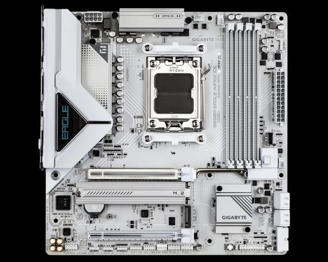 9700X的绝佳拍档!技嘉冰猎鹰B850M+5060Ti性能套装