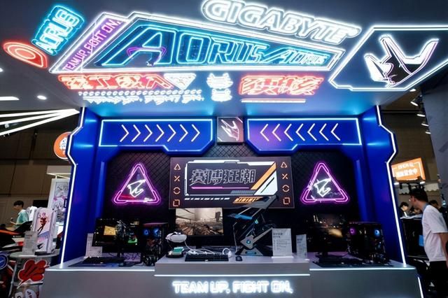 AORUS 雕宅万象 ×Bilibili World 2025：技嘉展台精彩探秘