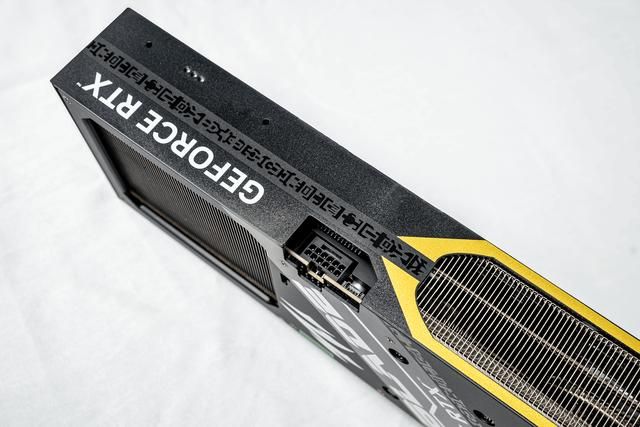 DLSS4·光追·AI三重加持!影驰 RTX 5070 Ti魔刃评测