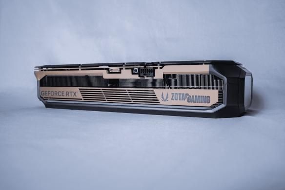 DLSS4新旗舰:索泰RTX5080 AMP EXTREME INFINITY评测