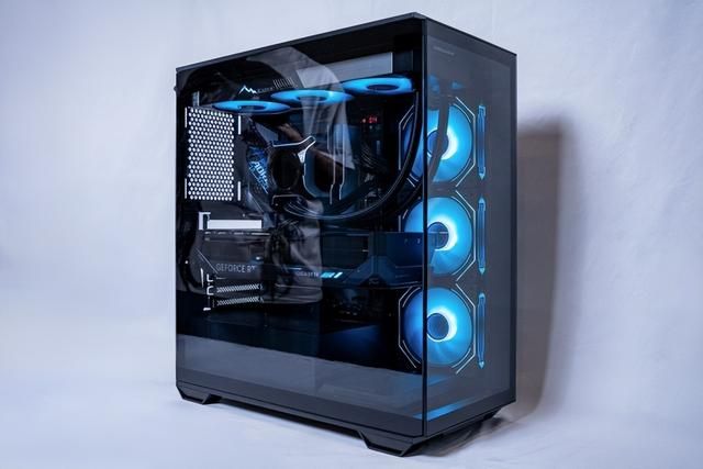 Ultra 7 265K+RTX 5080帧数狂飙！技嘉电竞主机实测