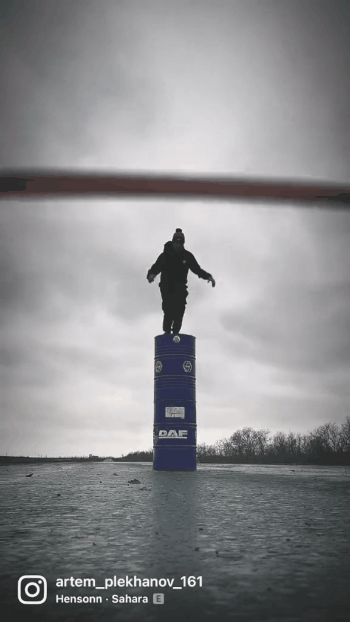 “战斗民族”的老哥,靠在抖音上“作死”走红