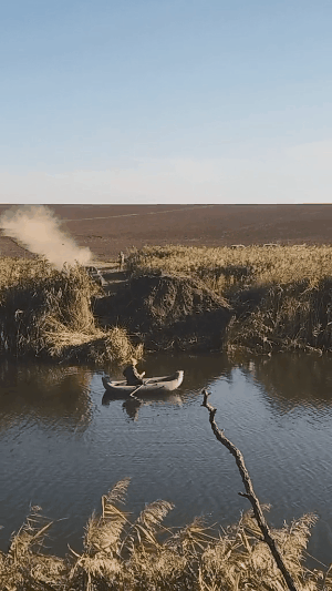 “战斗民族”的老哥,靠在抖音上“作死”走红