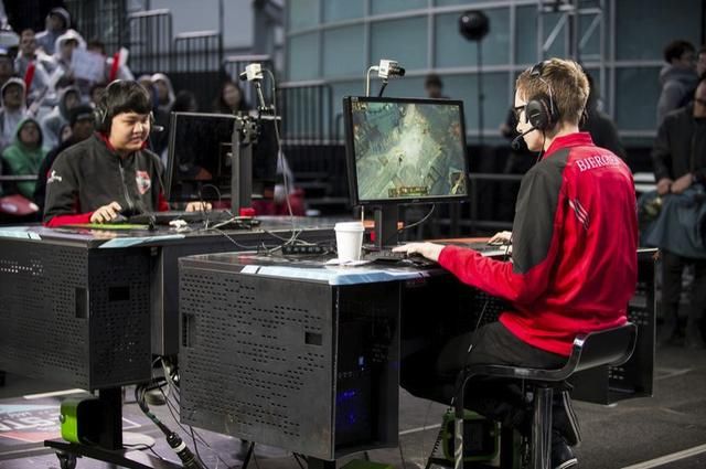 一个晚上，腾竞从“大冤种”到“赢麻了”？