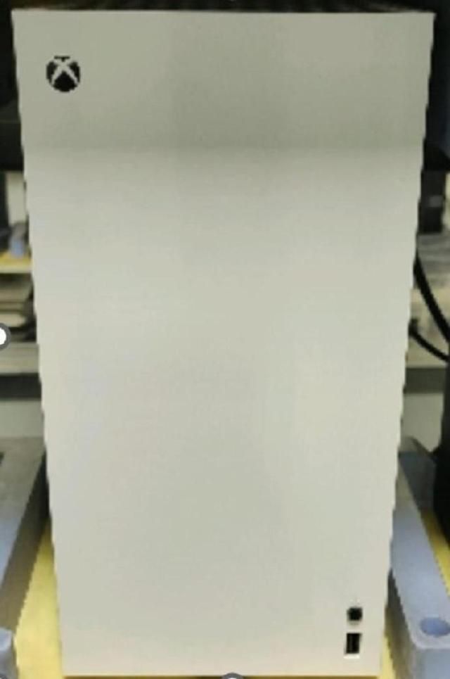 传闻：新款白色 Xbox Series X实机曝光