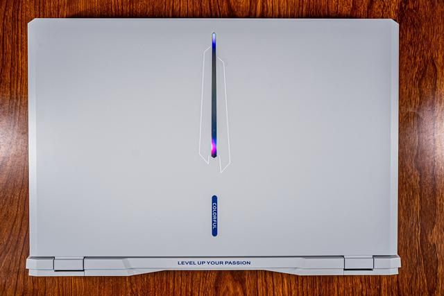 光影未来：七彩虹隐星P15 2024游戏本评测