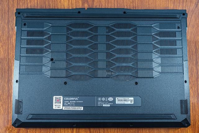 光影未来：七彩虹隐星P15 2024游戏本评测