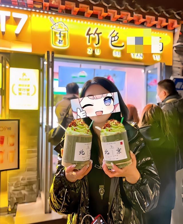 全网爆火的竹筒奶茶，买过一杯就不想再来第二杯