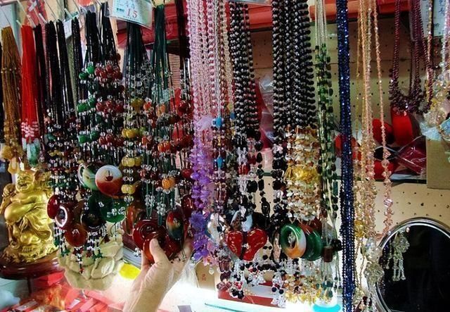 全网爆火的竹筒奶茶，买过一杯就不想再来第二杯