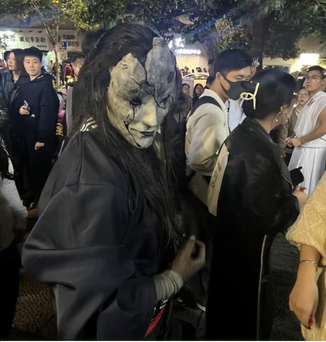 凭一己之力创立狗界缅北，他的&#34;虐&#34;狗方式为何让网友都拍手叫好？