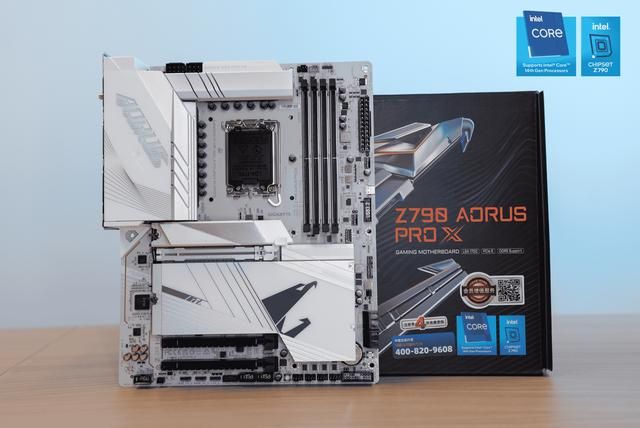 十四代酷睿的旗舰座驾：技嘉Z790冰雕X主板评测