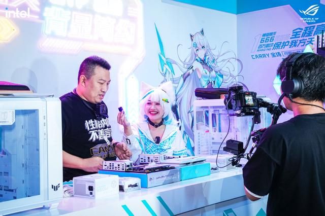 华硕BTF 2.0无线美学 天选背置主板闪耀2023 ROG DAY