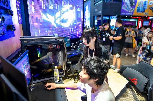 华硕主板BW2024竞无止境 大放异彩