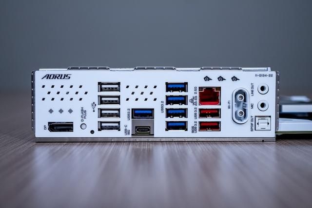 国潮与科技的碰撞!技嘉雕妹B850M ICE-P测评