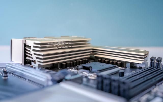 备战《星空》，雪雕&小雕Z790主板助你打造顶级主机