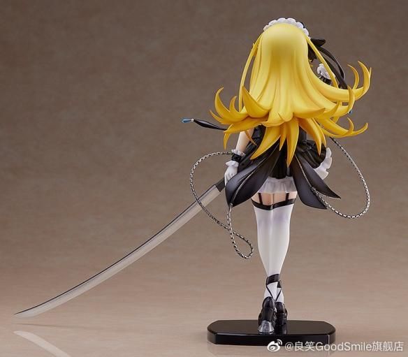 女仆装「忍野忍」手办登场！蔑视般的眼神令人兴奋！