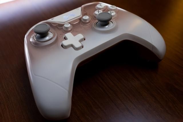 幻兽帕鲁持续火热，北通斯巴达3爆款手柄助力游戏体验