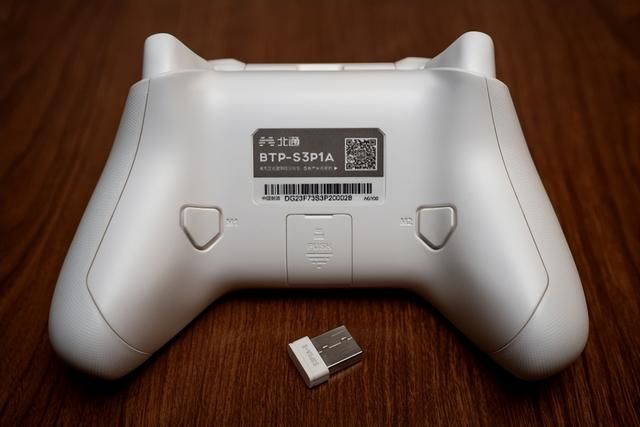 幻兽帕鲁持续火热，北通斯巴达3爆款手柄助力游戏体验