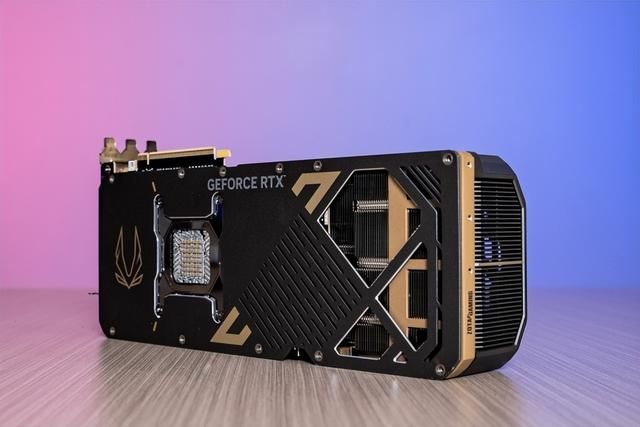 当下旗舰的最优选：索泰 RTX 5090 D v2 SOLID评测