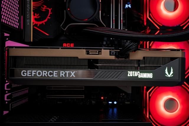 当下旗舰的最优选：索泰 RTX 5090 D v2 SOLID评测