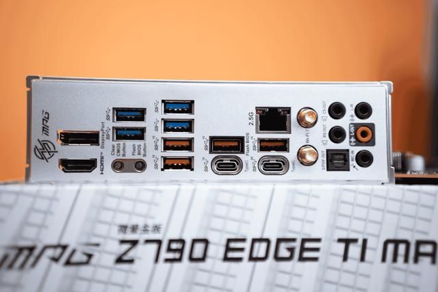 性价比旗舰！微星Z790 EDGE TI MAX刀锋钛主板评测