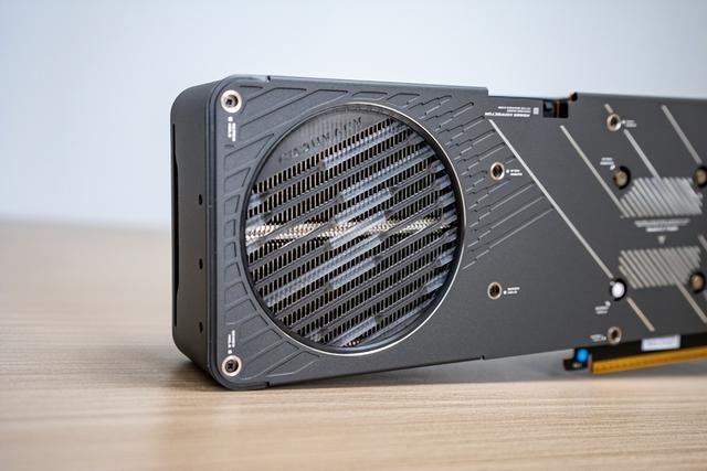 性能暴增:iGame RTX 5060 Advanced OC显卡评测