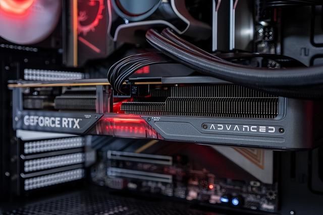 性能暴增:iGame RTX 5060 Advanced OC显卡评测