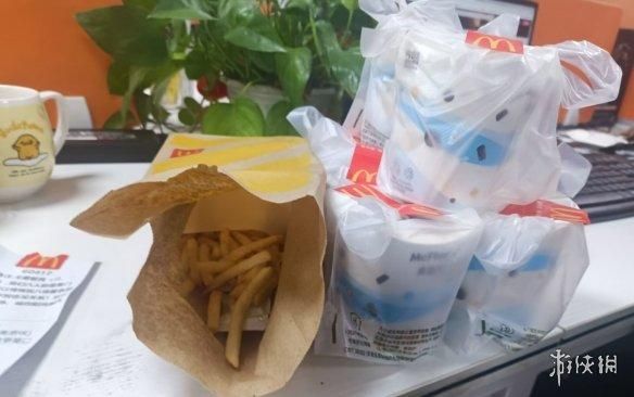 我单方面宣布，玩梗这方面麦当劳薄纱肯德基