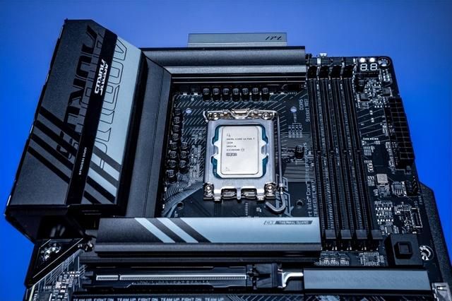 技嘉Z890小雕携手Ultra 7 265K:进击高端新选择