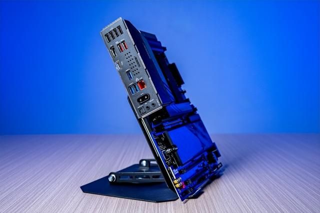 技嘉Z890小雕携手Ultra 7 265K:进击高端新选择