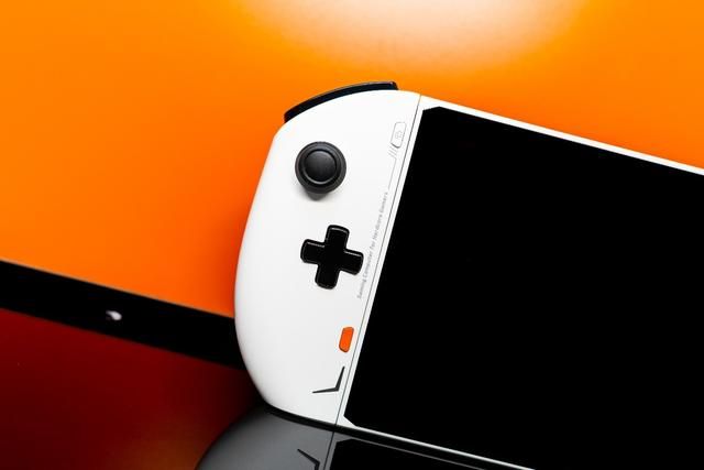 掌机多面手-OneXPlayer 2掌机评测