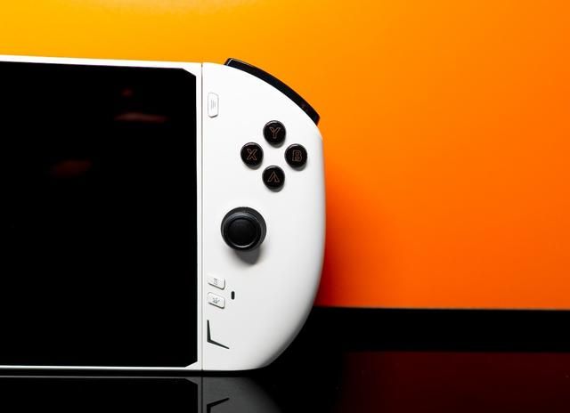 掌机多面手-OneXPlayer 2掌机评测