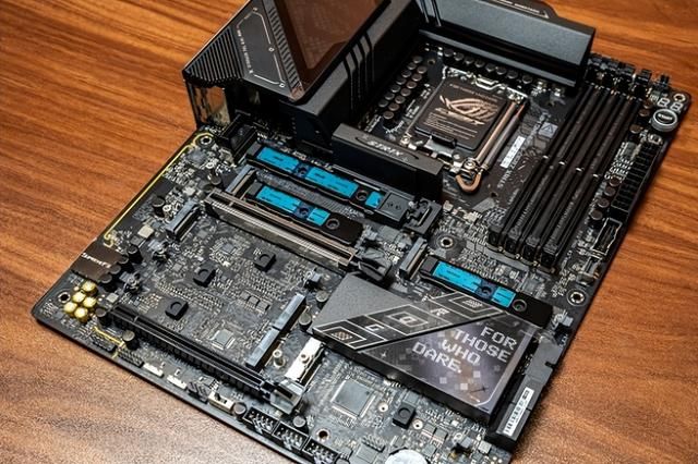新一代酷睿的优秀伴侣：ROG STRIX Z890-E首发评测