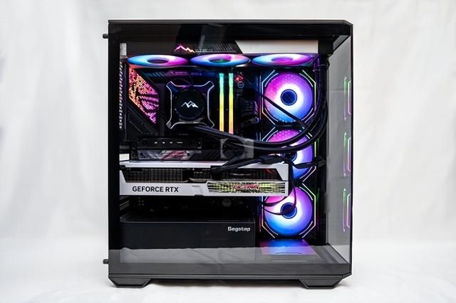 新一代酷睿的优秀伴侣：ROG STRIX Z890-E首发评测