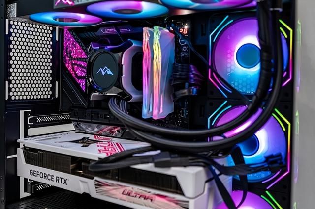 新一代酷睿的优秀伴侣：ROG STRIX Z890-E首发评测