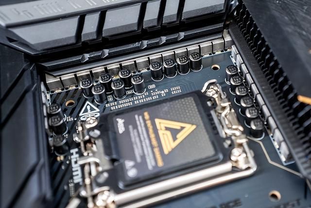 旗舰主板如何塑造次世代体验:MEG Z890 ACE战神评测