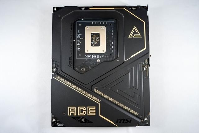 旗舰主板如何塑造次世代体验:MEG Z890 ACE战神评测