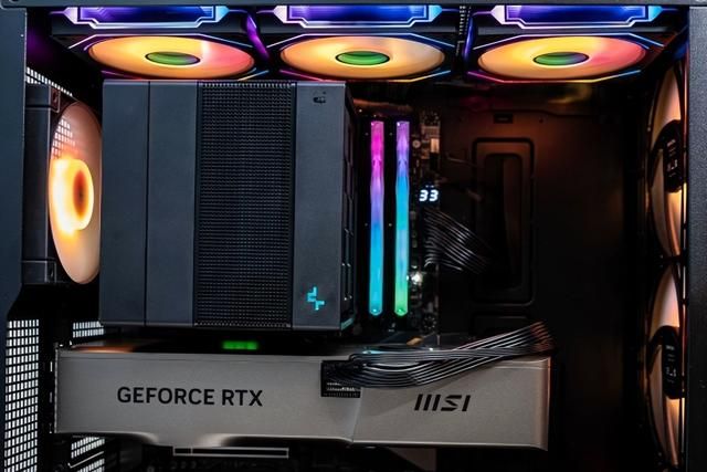 旗舰主板如何塑造次世代体验:MEG Z890 ACE战神评测