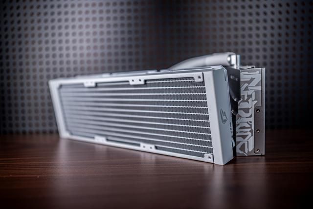 水神登场：iGame RTX 4080 SUPER Neptune OC评测