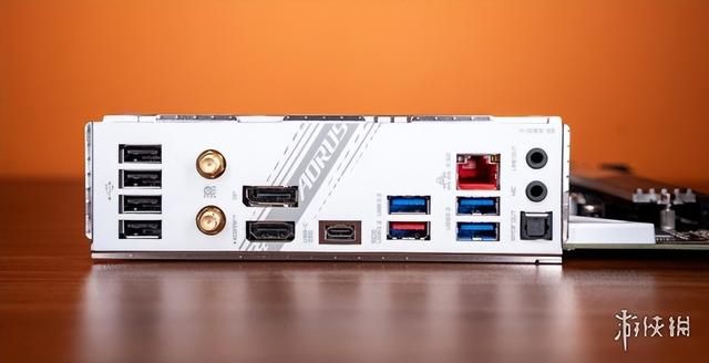 海景房小钢炮之友！技嘉B760M新雕妹2.0主板评测