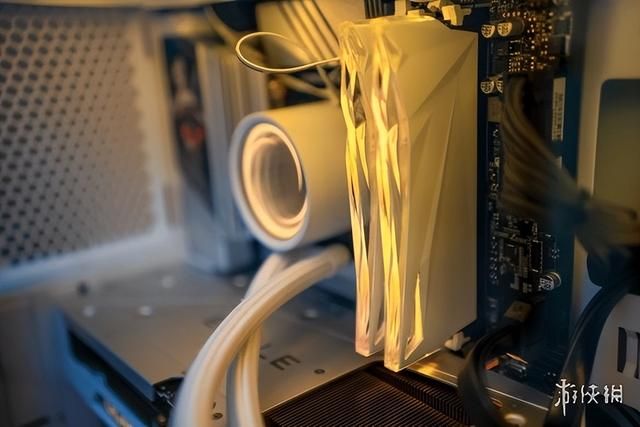 海景房小钢炮之友！技嘉B760M新雕妹2.0主板评测